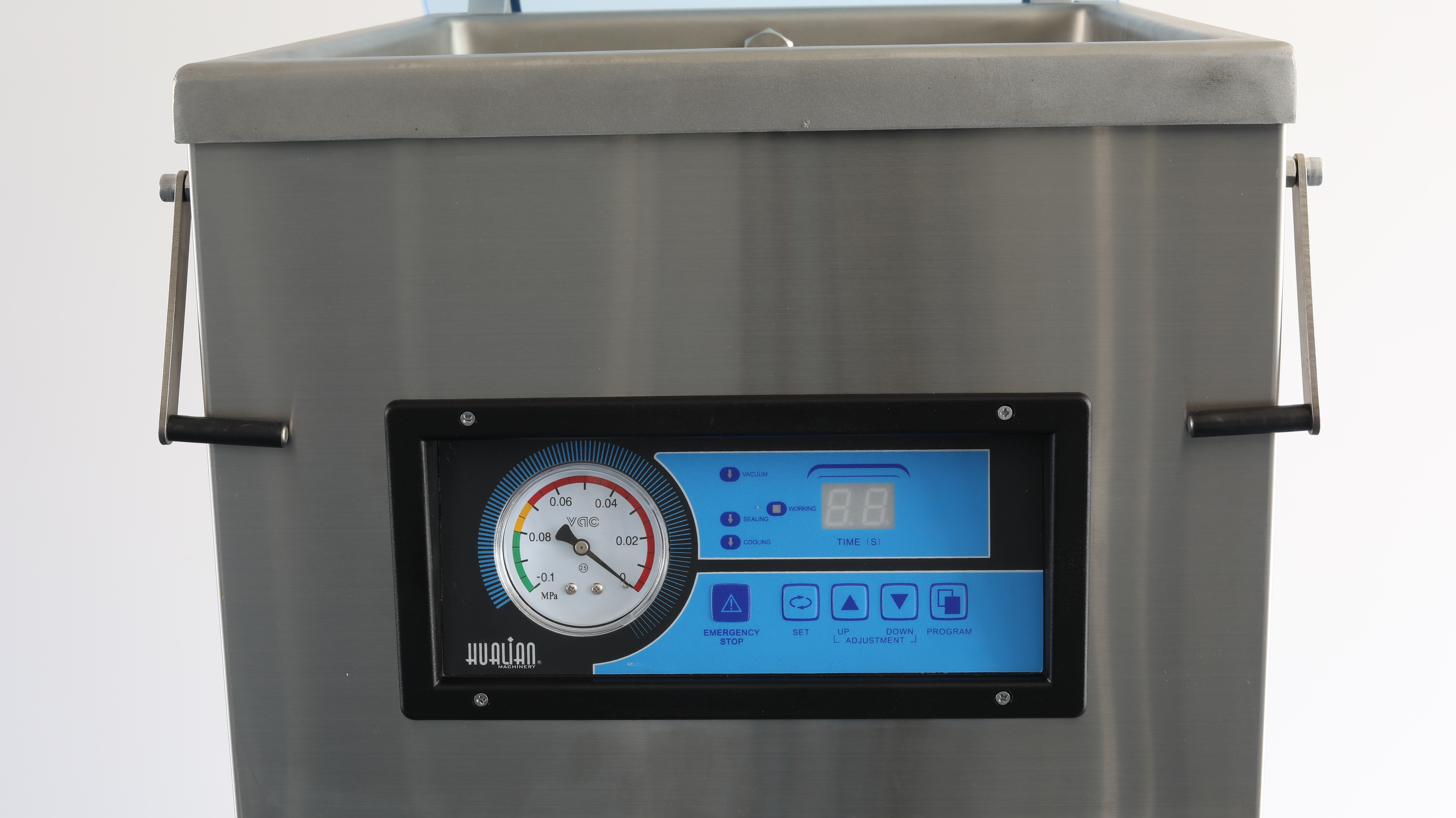 chi tiết m&aacute;y đ&oacute;ng g&oacute;i cuum 04