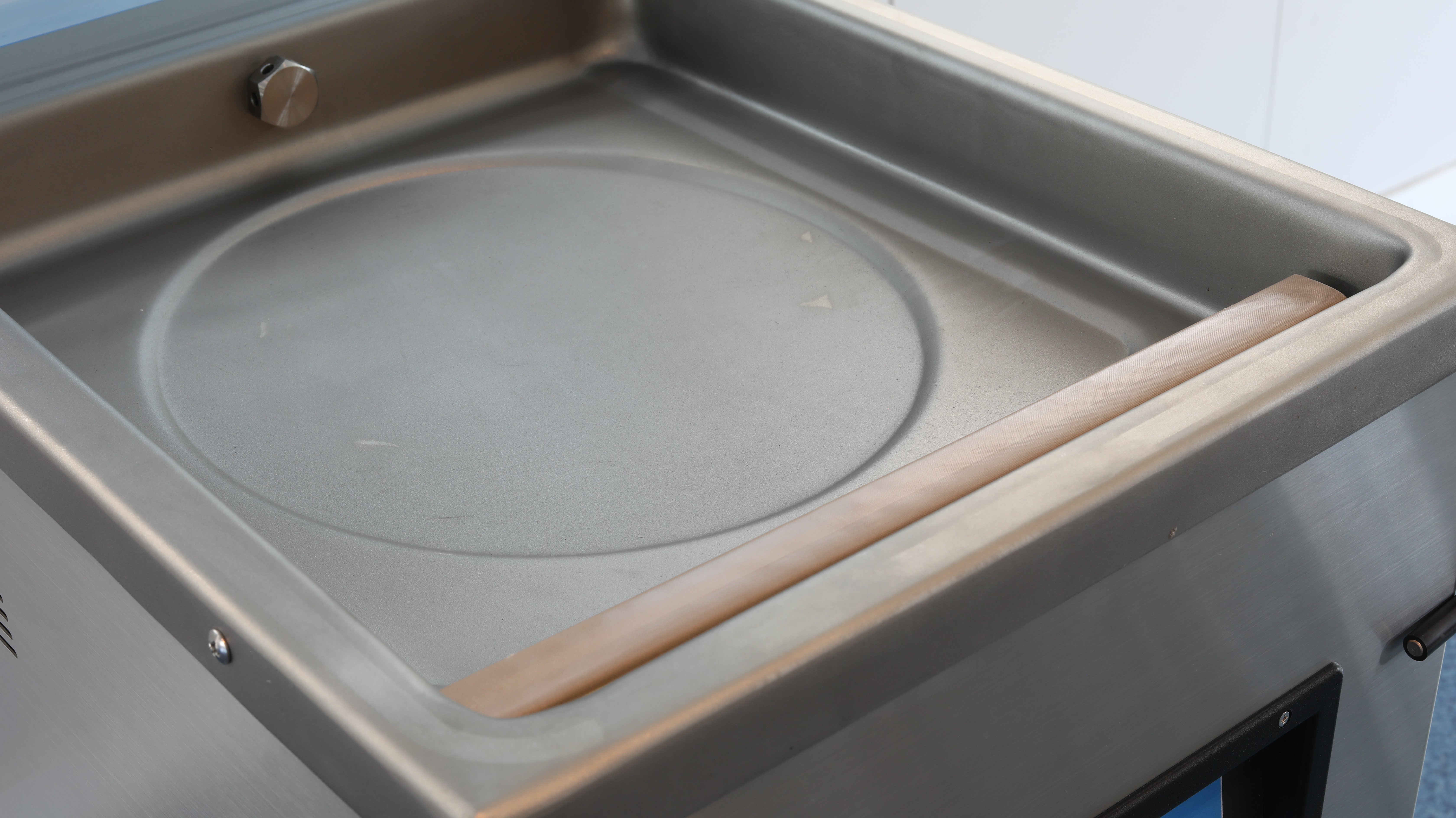 Chi tiết m&aacute;y bao b&igrave; ch&acirc;n kh&ocirc;ng 03