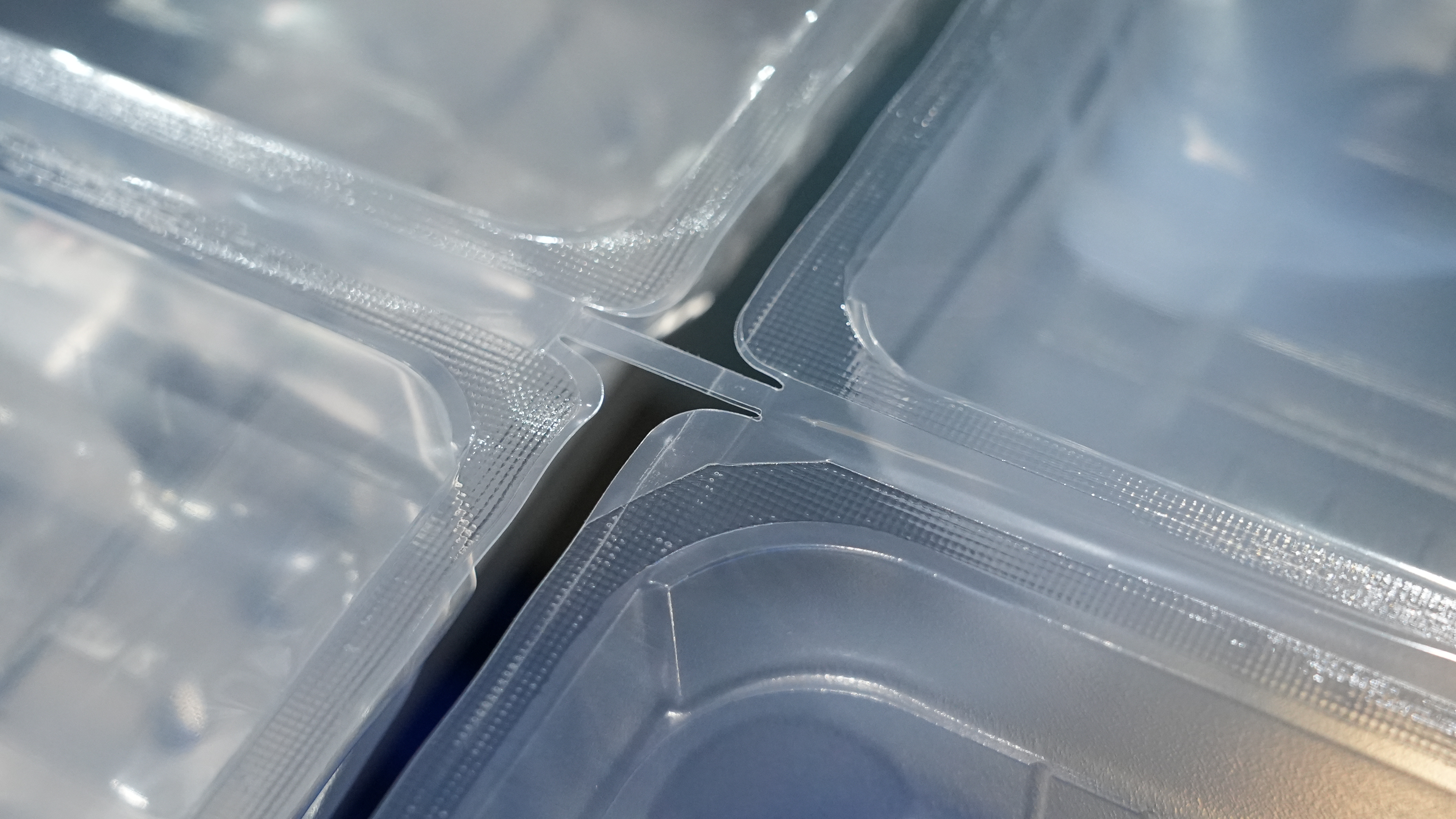 Máy đóng gói chân không định hình nhiệt MAP Hualian HVR-420T(Q) cho cá hồi Hải sản Bữa ăn sẵn Thịt